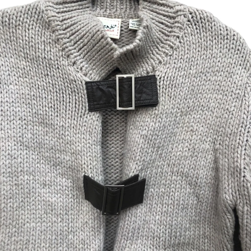 Kenji Hand Knit Beige Sweater with Leather Detailed Buckles size XL - Picture 3 of 8